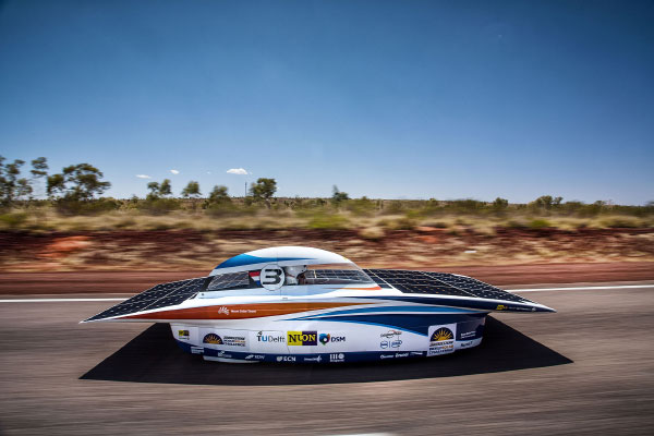 Solar Racer a Panasonic World Solar Challenge  versenyen